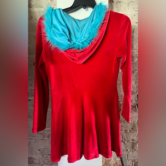 Thing 1 or 2 with wig and extra Thing 2 t shirt. - Picture 6 of 8